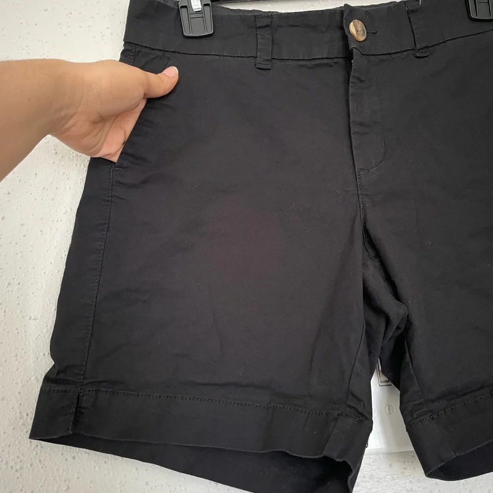 Old Navy black shorts